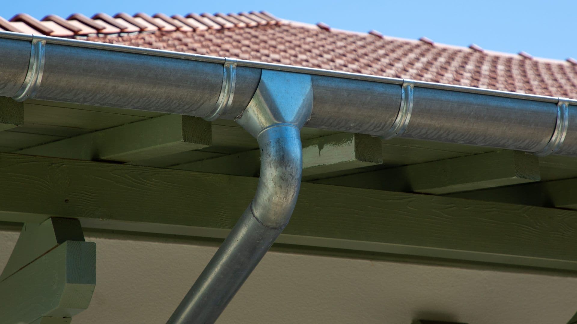 resilient-gutters-and-gutter-protection-mccordville-in-clemens-home-solutions.jpeg-scaled.jpg